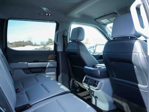 Used 2022 Ford F150 Lariat w/ Equipment Group 502A High image 20