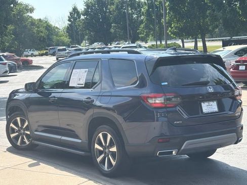 Used 2025 Honda Pilot Touring image 5