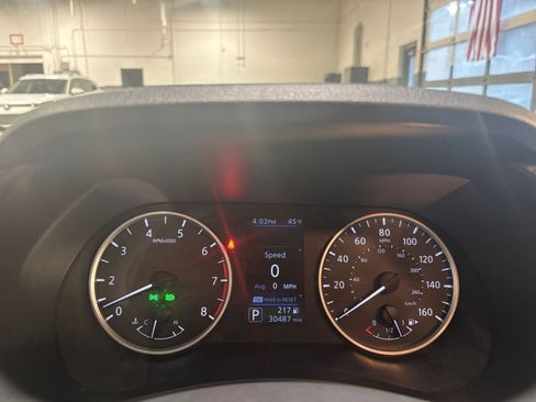 Used 2025 Nissan Sentra S image 38