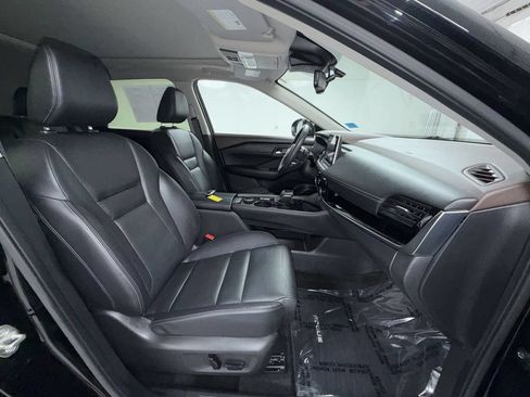 Used 2023 Nissan Rogue SL AWD/4WD image 18