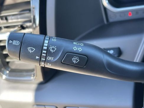 Used 2022 GMC Sierra 1500 AT4 w/ AT4 Premium Package image 19