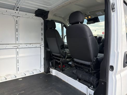 Used 2023 RAM ProMaster 1500 w/ Driver Convenience Group image 27