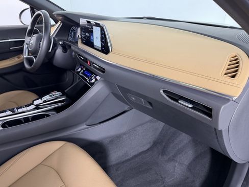 Used 2023 Hyundai Sonata Limited image 31