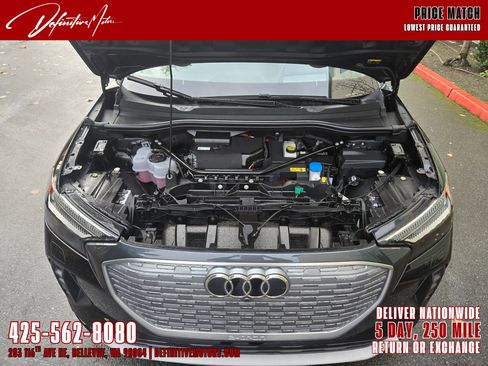Used 2022 Audi Q4 e-tron Prestige image 9