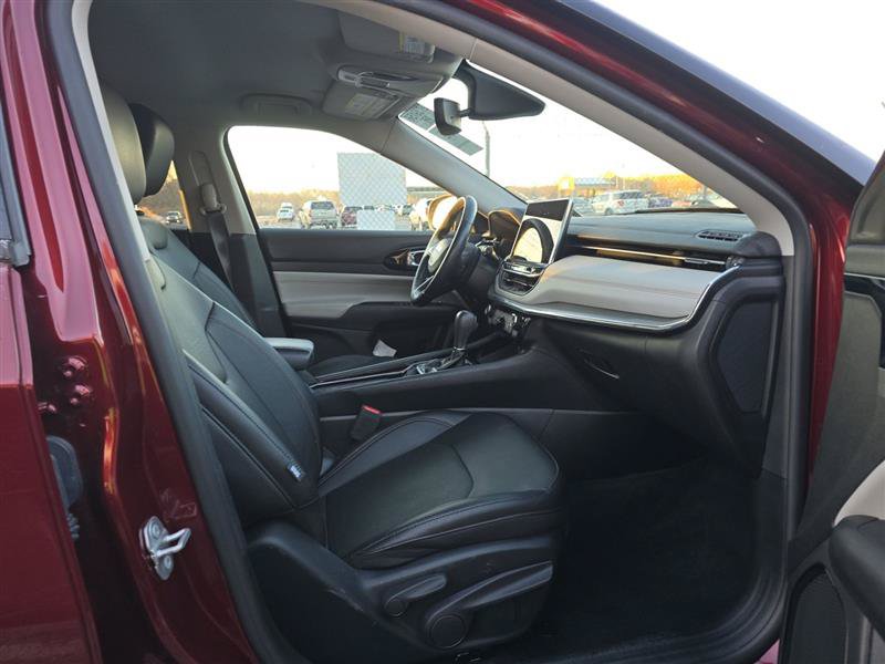 Used 2022 Jeep Compass Limited AWD/4WD image 10