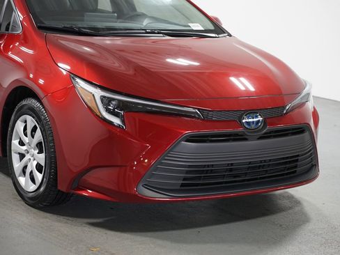 Certified 2024 Toyota Corolla LE image 4