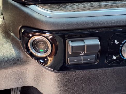 Used 2026 Chevrolet Silverado 1500 RST RWD image 12