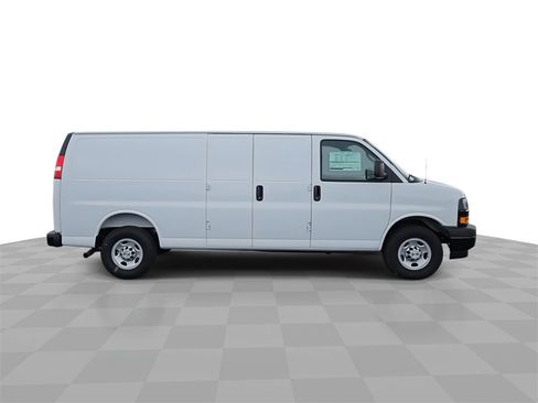 New 2025 Chevrolet Express 3500 Extended w/ Driver Convenience Package image 9