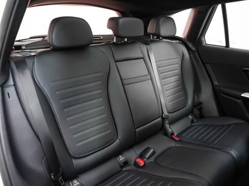 Certified 2025 Mercedes-Benz GLC 43 AMG 4MATIC image 11