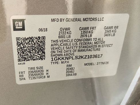Used 2019 GMC Acadia Denali w/ Technology Package FWD image 35