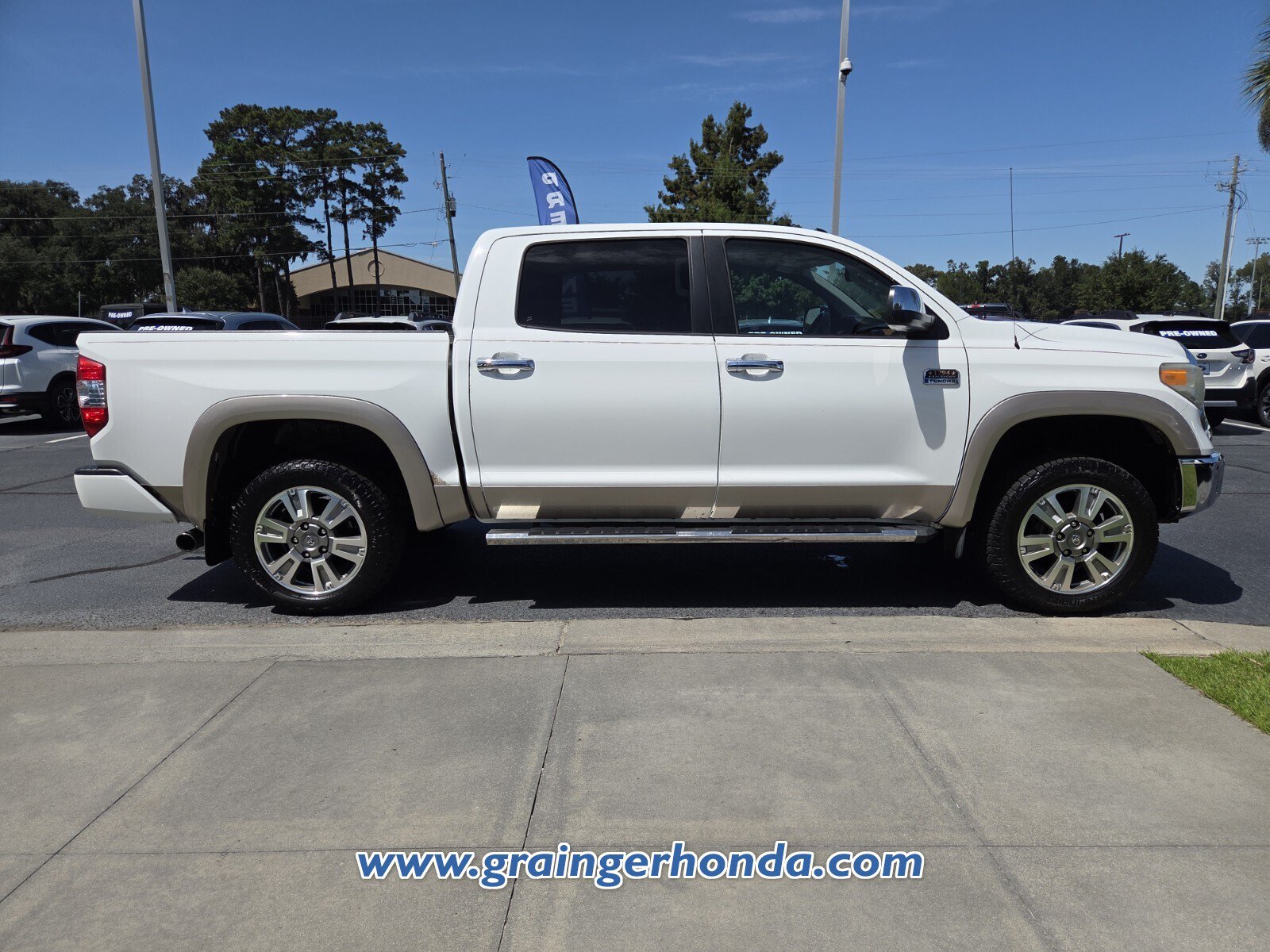 Used 2015 Toyota Tundra 1794 Edition AWD/4WD image 6