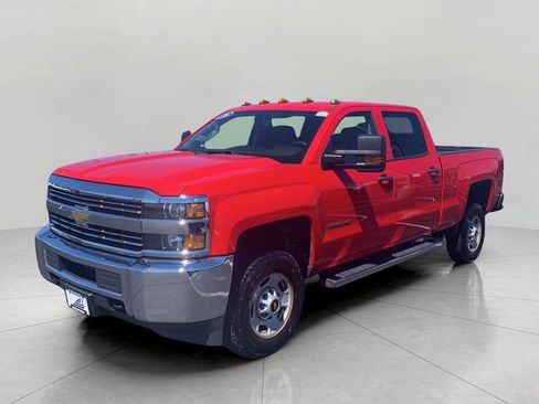 Used 2016 Chevrolet Silverado 2500 W/T w/ WT Convenience Package AWD/4WD image 4