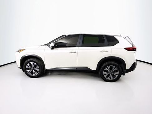 Used 2023 Nissan Rogue SV image 4