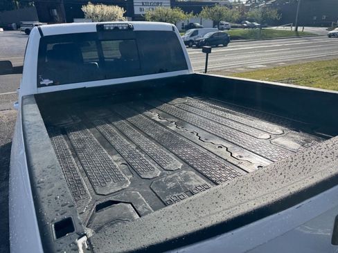 Used 2017 RAM 2500 Laramie w/ Sport Appearance Group AWD/4WD image 3