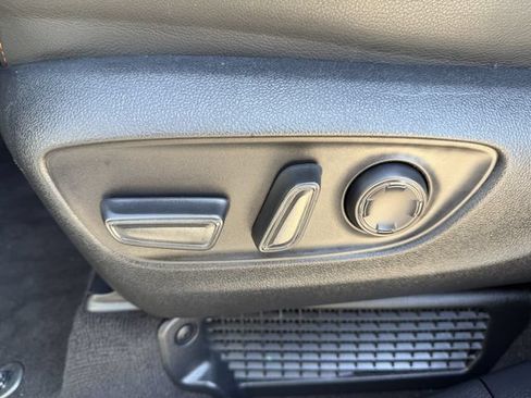 Certified 2024 Toyota Sienna XSE FWD image 27