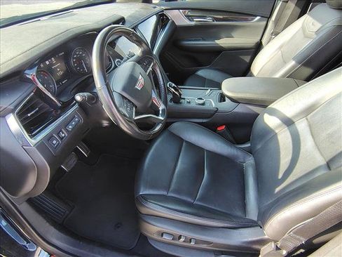Used 2021 Cadillac XT6 Sport AWD/4WD image 12
