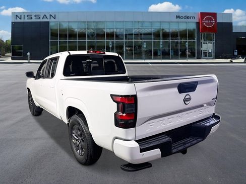 New 2026 Nissan Frontier SV w/ Tow Package AWD/4WD image 3