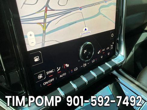 Used 2025 GMC Yukon Denali Ultimate AWD/4WD image 25