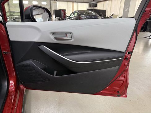 Used 2021 Toyota Corolla SE w/ Carpet Mat Package (TMS) image 16