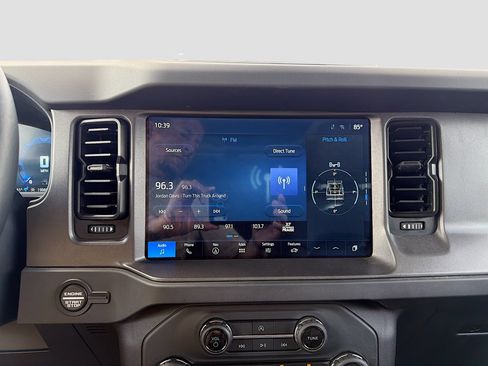 Certified 2025 Ford Bronco Badlands AWD/4WD image 19