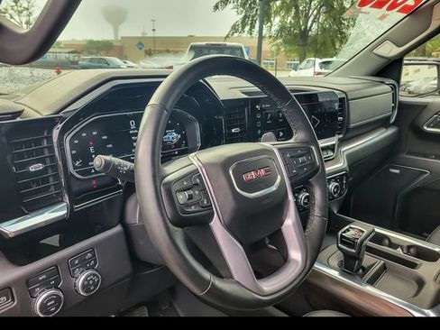 Used 2023 GMC Sierra 1500 SLT w/ SLT Premium Package AWD/4WD image 7