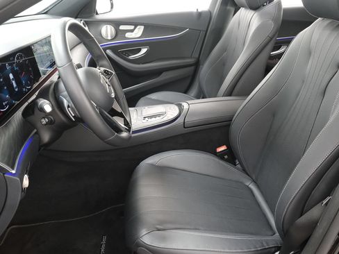 Used 2023 Mercedes-Benz E 350 4MATIC Sedan image 26