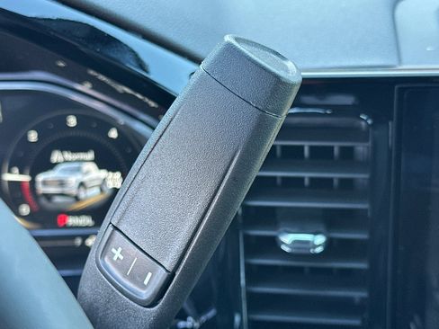 New 2025 GMC Sierra 1500 Elevation image 20