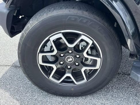 Used 2022 Ford Bronco Outer Banks AWD/4WD image 9