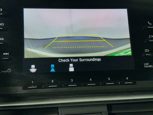 Used 2018 Honda Accord LX image 19