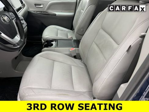 Used 2019 Toyota Sienna XLE w/ Entertainment Package FWD image 24