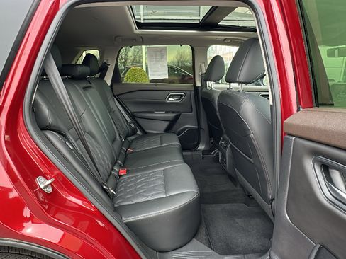 Certified 2023 Nissan Rogue Platinum w/ Platinum Premium Package image 24