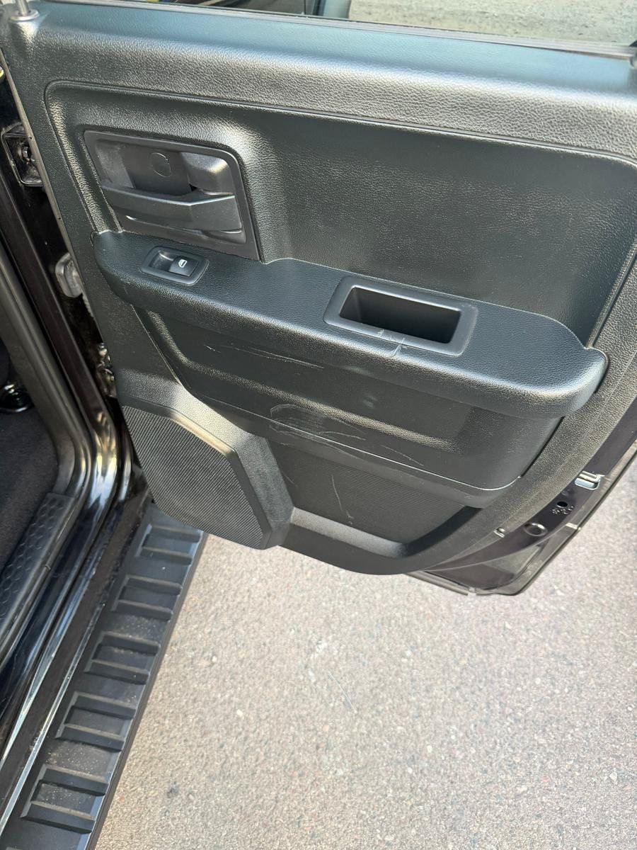 Used 2018 RAM 1500 Express w/ Black Ram 1500 Express Group RWD image 12