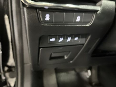 Used 2022 MAZDA MAZDA3 s FWD image 32