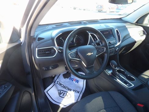 Used 2024 Chevrolet Equinox LT image 10