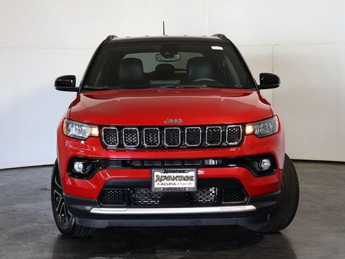 Used 2023 Jeep Compass Limited AWD/4WD image 9