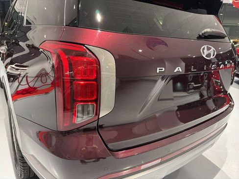 Used 2023 Hyundai Palisade SEL w/ Cargo Package image 11