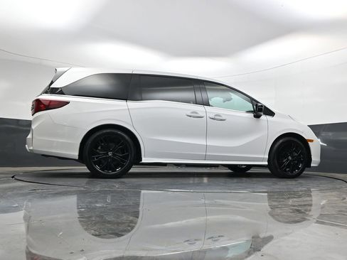 Used 2025 Honda Odyssey Sport-L image 32