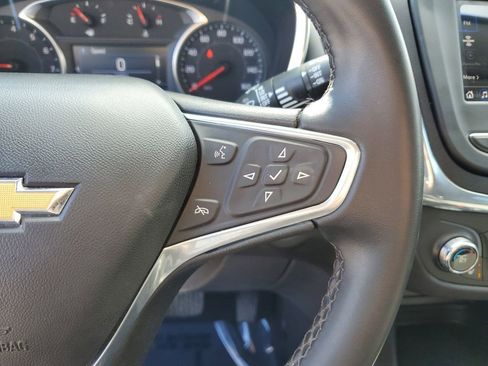 Used 2023 Chevrolet Equinox LT image 23