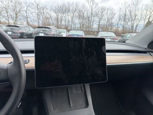 Used 2023 Tesla Model Y Long Range image 14