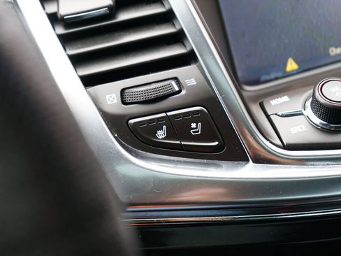 Used 2014 Chevrolet SS image 21