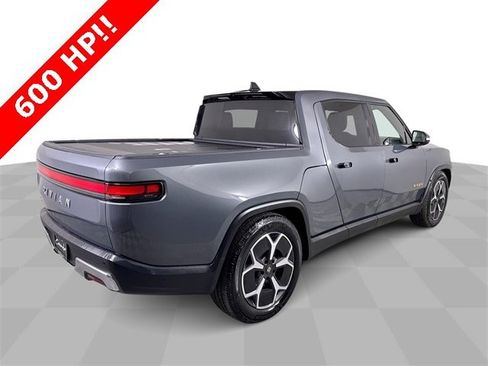 Used 2022 Rivian R1T Adventure image 8
