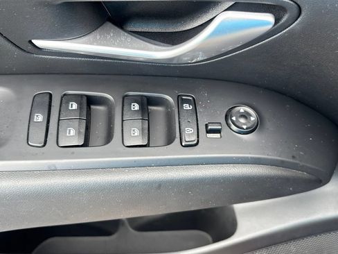 Used 2023 Hyundai Tucson SEL FWD image 9