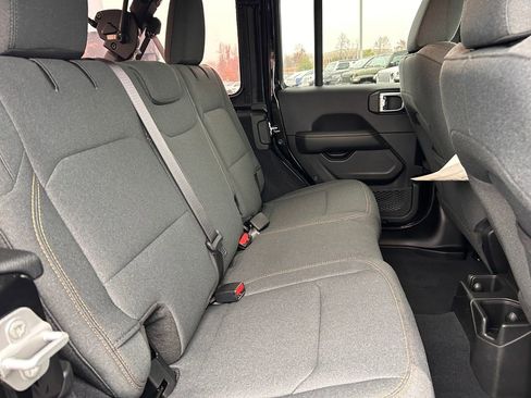 Certified 2024 Jeep Wrangler Sahara image 22