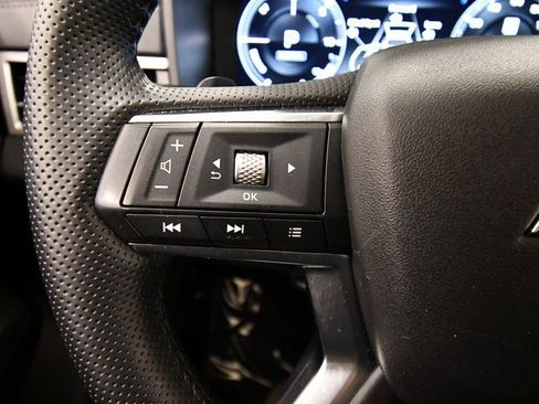 Used 2024 Mitsubishi Outlander SEL image 20