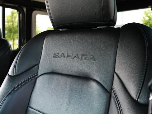 Used 2021 Jeep Wrangler Unlimited Sahara AWD/4WD image 23
