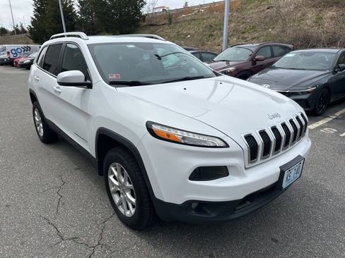 Used 2016 Jeep Cherokee Latitude w/ Safety/Convenience Group AWD/4WD image 1