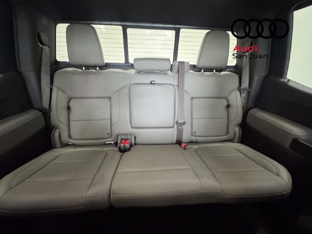 Used 2020 GMC Sierra 1500 SLT RWD image 16