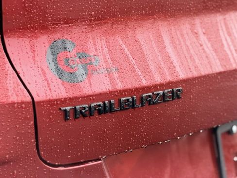 Certified 2024 Chevrolet TrailBlazer RS w/ Convenience Package image 29