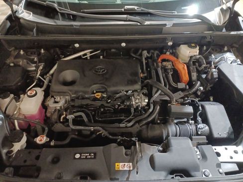 Used 2024 Toyota RAV4 XLE Premium image 18