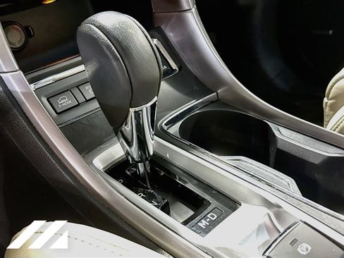 Used 2022 Subaru Ascent Limited w/ Technology Package AWD/4WD image 19